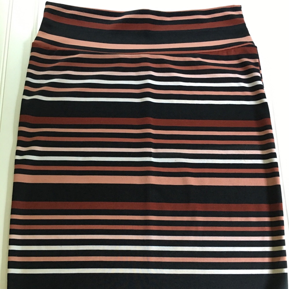 Lularoe Cassie, Large, gently worn